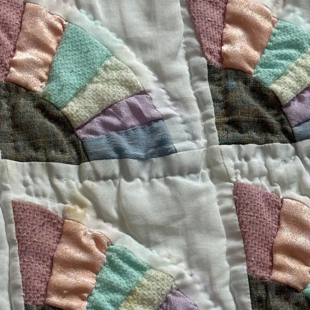 Handmade Pastel Fan Patchwork Quilt Lavender Border Nursery Throw Blanket